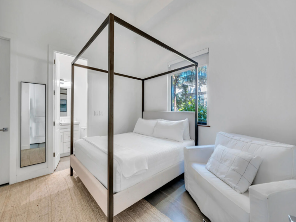 Luxurious Beach Villa in Bimini Bay - Your Ultimate Coastal Retreat
